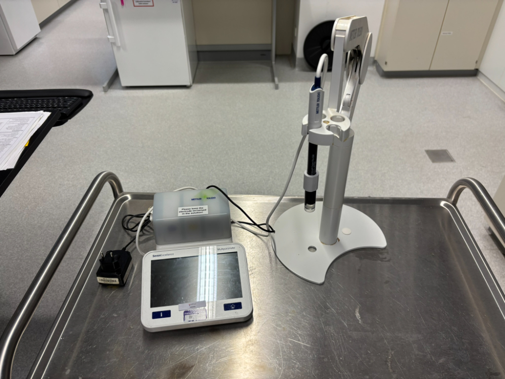 Image of Mettler Toledo Seven Excellence pH Meter